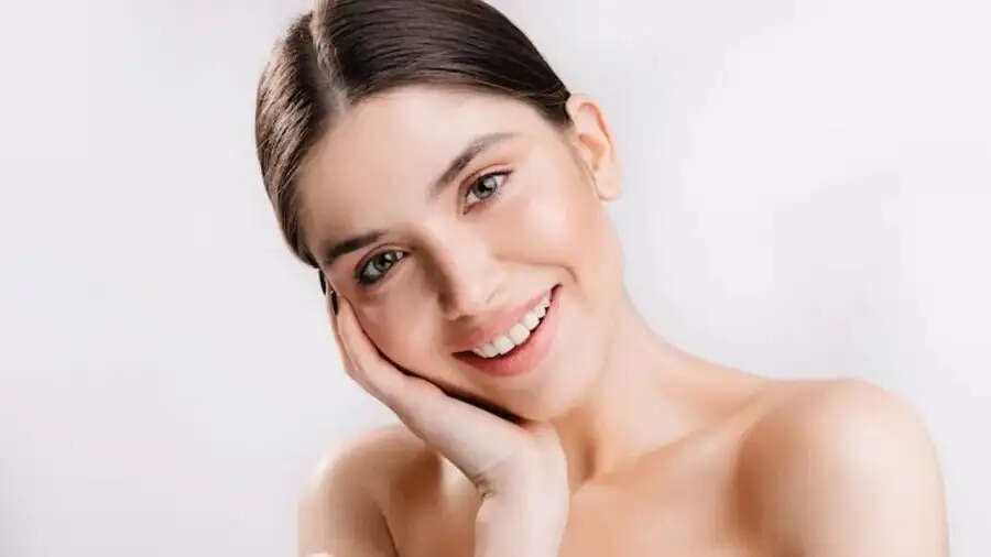 Skin Care Tips- बेदाग औऱ ग्लोइंग स्किन पाने के लिए अपनाएं ये नेचुरल टोनर, जानिए इनके बारे में