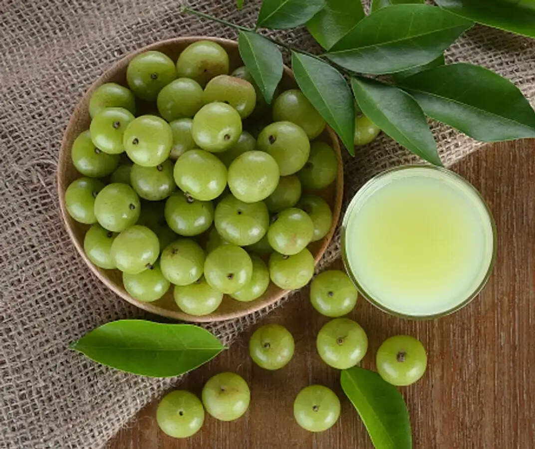 Health Tips- इन लोगो को भूलकर भी नहीं पीना चाहिए आंवला जूस, बिगड़ जाएगी सेहत