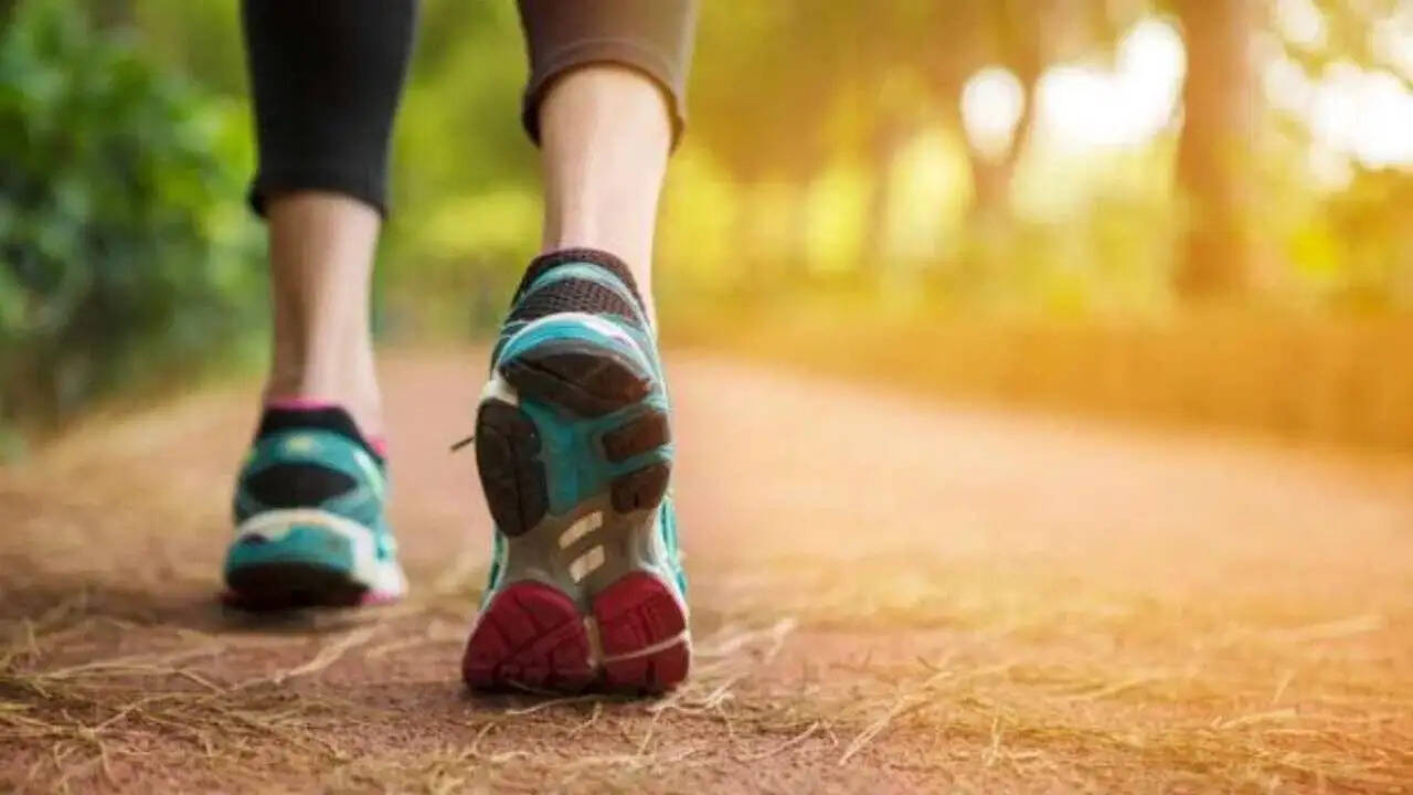 Health Tips- रोजाना मात्र 30 मिनट वॉकिंग से मिलेगा इन बीमारियों से छुटकारा, जानिए इनके बार में