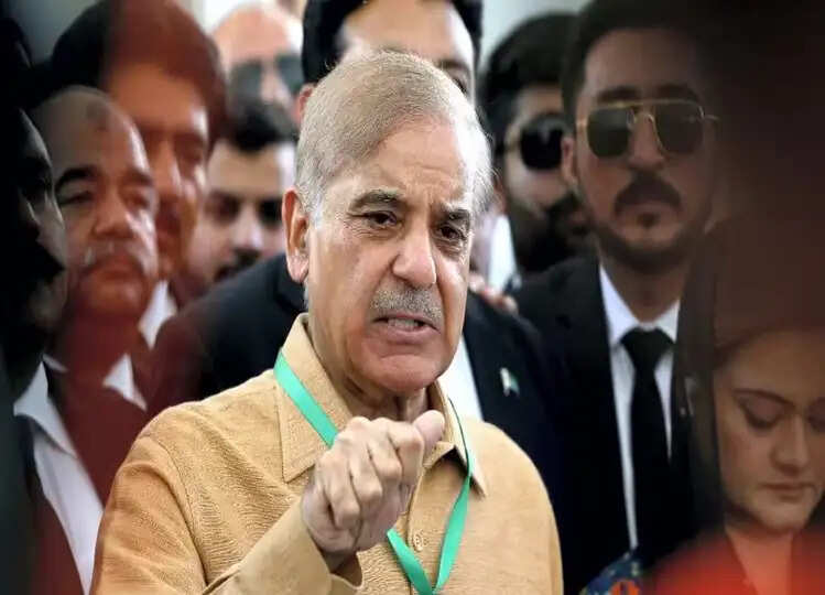 पाकिस्तान के प्रधानमंत्री को कैबिनेट मंत्रियों से भी कम मिलती है सैलरी, इन्हें मिलता है सबसे ज्यादा वेतन