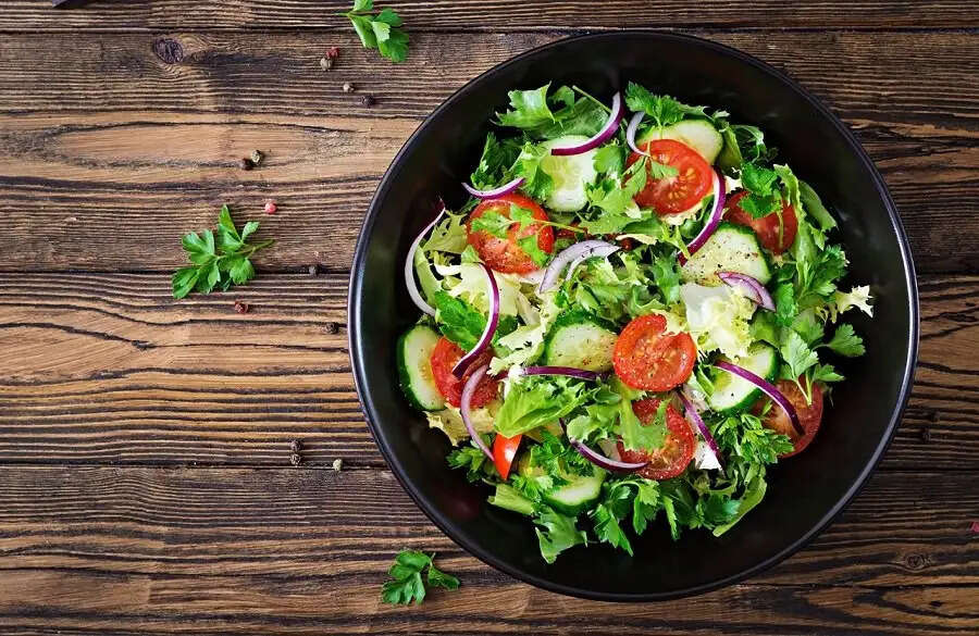 Health Tips-&nbsp;सुबह के नाश्ते में सलाद सेवन से मिलते हैं कई स्वास्थ्य लाभ, जानिए कैसे करना है सेवन
