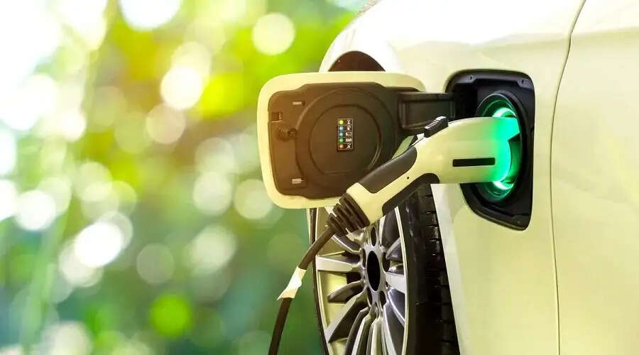 Automobile Tips- EV&nbsp;कार दे रही हैं कम रेंज, बढ़ाने के लिए अपनाएं ये टिप्स