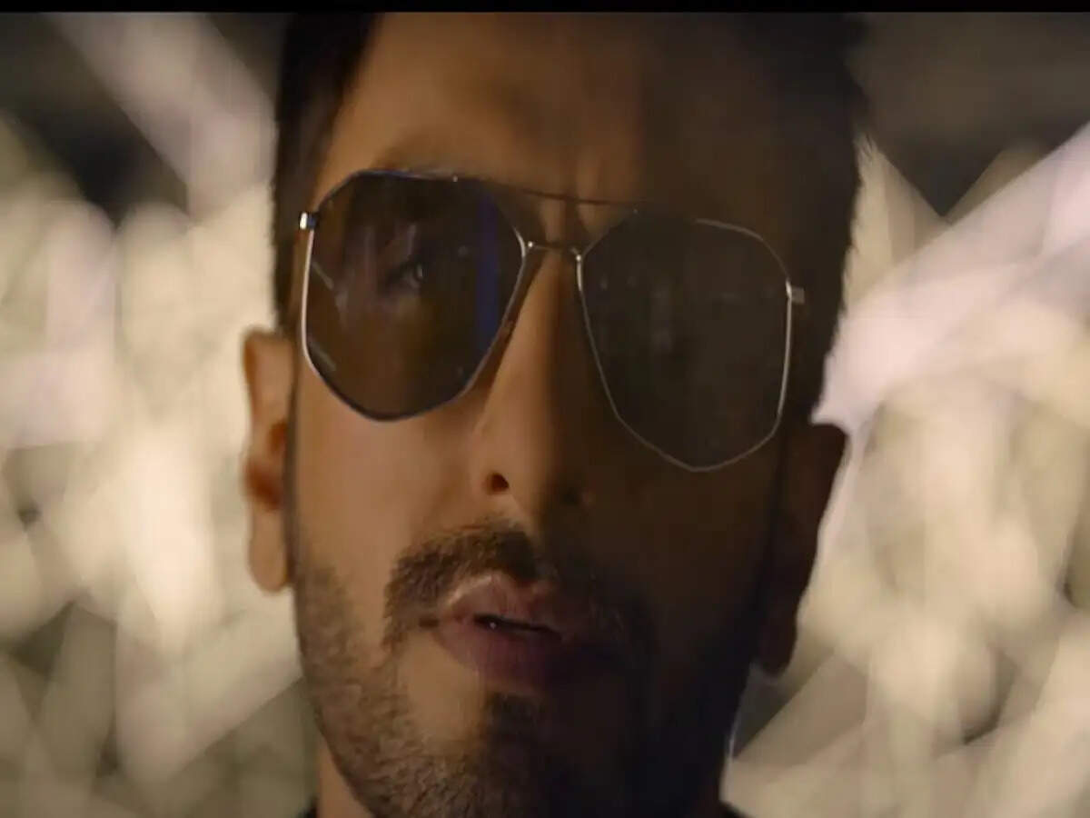 Entertainment News- रणवीर सिंह एक फिल्म लिए लेते हैं इतनी फीस, जानकर हैरान हो जाएंगे आप