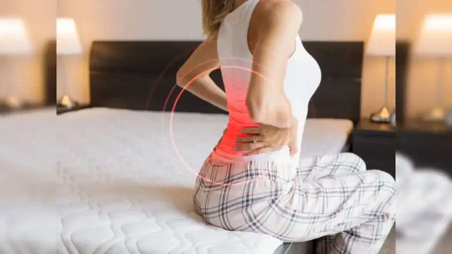 Health Tips-  क्या सुबह उठते ही शरीर में होता हैं&nbsp;दर्द और जकड़न, जानिए इसकी वजह