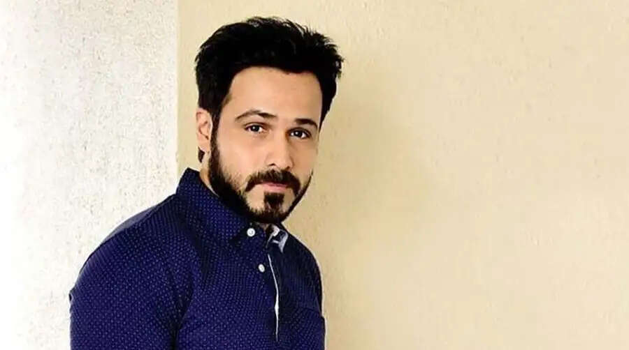 Entertainment News- बॉलीवुड के इस अभिनेता के पास हैं सबसे महंगी कार, जानिए पूरी डिटेल्स