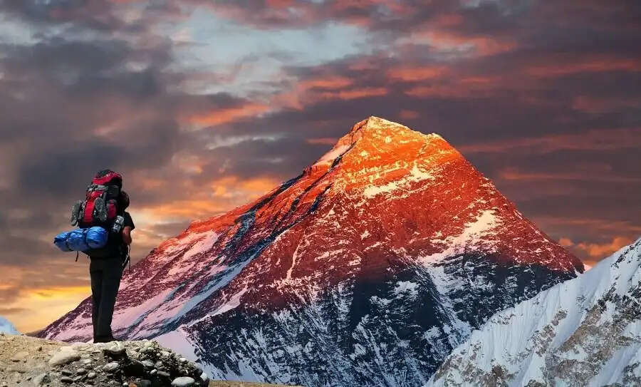 Mount Everest Climbing- जानिए कौन नहीं कर सकता हैं माउंट एवरेस्ट की चढ़ाई, क्या हो सकती हैं वजह