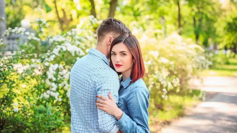 Relationship Tips-&nbsp;अगर रिश्ते में दिखाई दे ऐसे लक्षण, तो होने वाला हैं ब्रेकअप