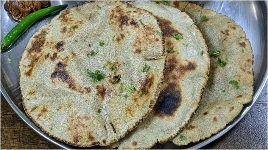 Health Tips-&nbsp;सर्दी में बाजरे की रोटी खाने से मिलते हैं ये स्वास्थ्य लाभ, जानिए पूरी डिटेल्स
