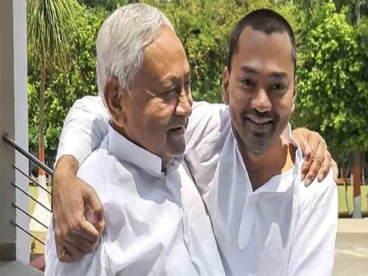 नीतीश ने CM पद से इस्तीफ़ा दिया, बेटे निशांत बिहार के मंत्री बने, BJP-JDU कैबिनेट में 31 और लोगों ने शपथ ली