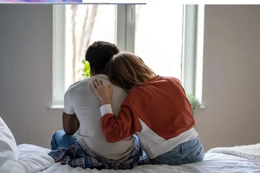 Relationship Tips-&nbsp;पती को भूलकर भी नहीं बतानी चाहिए ये बातें, तलाक का बन सकती हैं कारण