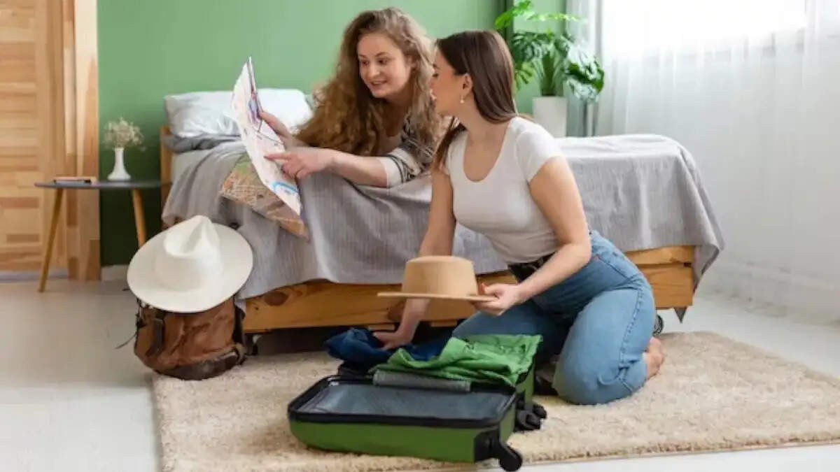 Travel Tips- घूमने जा रहे हैं, पैकिंग में लग रहा हैं समय, तो अपनाएं ये तरीकें