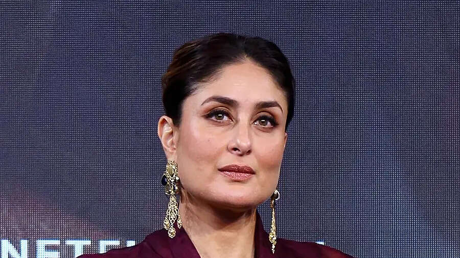 Entertainment News-&nbsp;&nbsp;इन बॉलीवुड सेलेब्स को पसंद नहीं हैं होली के रंग, जानिए इनके बारे में