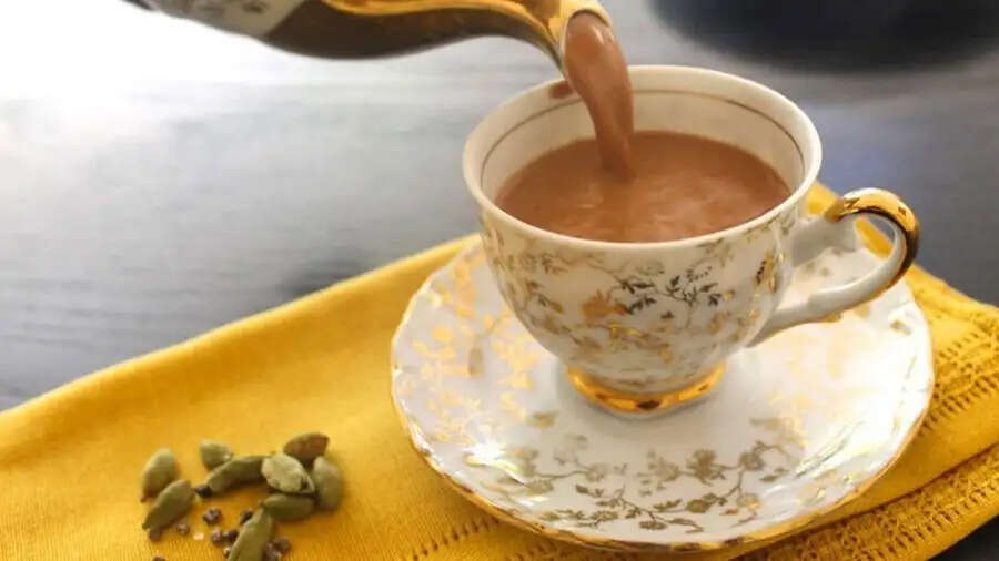 Health Tips- इन लोगो के स्वास्थ्य के लिए हानिकारक हैं इलायची वाली चाय, जानिए कौन हैं वो लोग