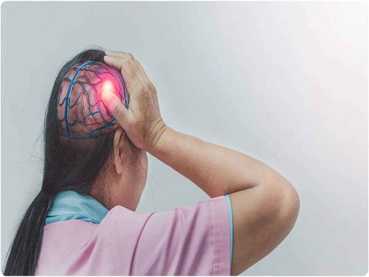 Health Tips- इन कारणों की वजह से बढ़ जाता हैं ब्रेन स्ट्रोक का खतरा, सावधान रहें