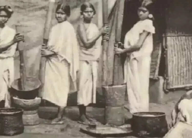 Offbeat: स्तन ढकने पर दलित महिलाओं को चुकाना पड़ता था कर, ये है भारत का काला कानून, जिसे जानकर उड़ जाएंगे आपके होश