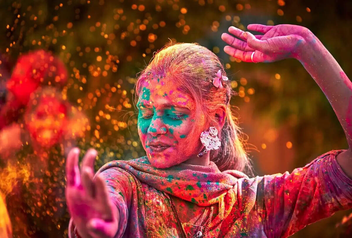 Holi Special- भारत के इस राज्य में खेली जाती हैं सबसे लंबी होली, जानिए पूरी डिटेल्स