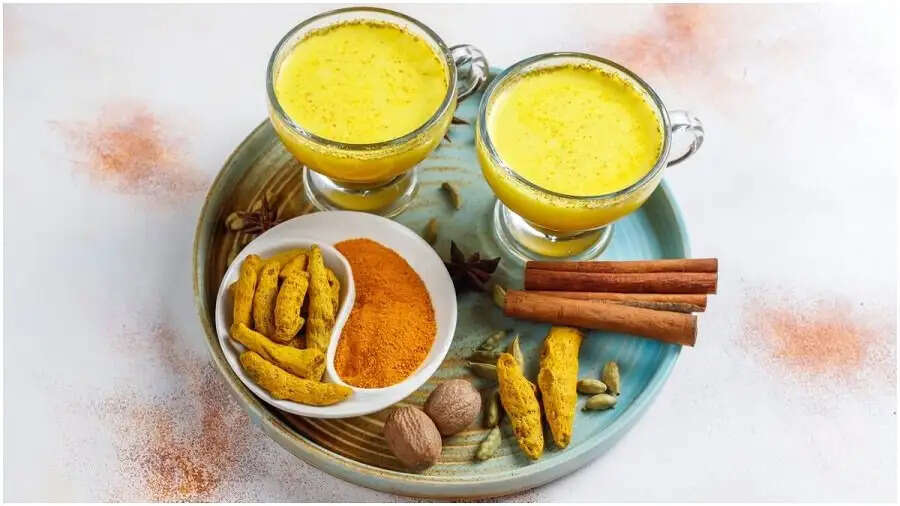 Health Tips- क्या हम प्रतिदिन हल्दी वाला दूध पी सकते हैं, जानिए विशेषज्ञ क्या कहते हैं