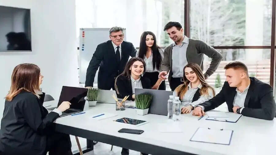 Workplace Tips-&nbsp;वर्कप्लेस पर भूलकर भी ना करें गलतियां, जानिए इनके बारे में
