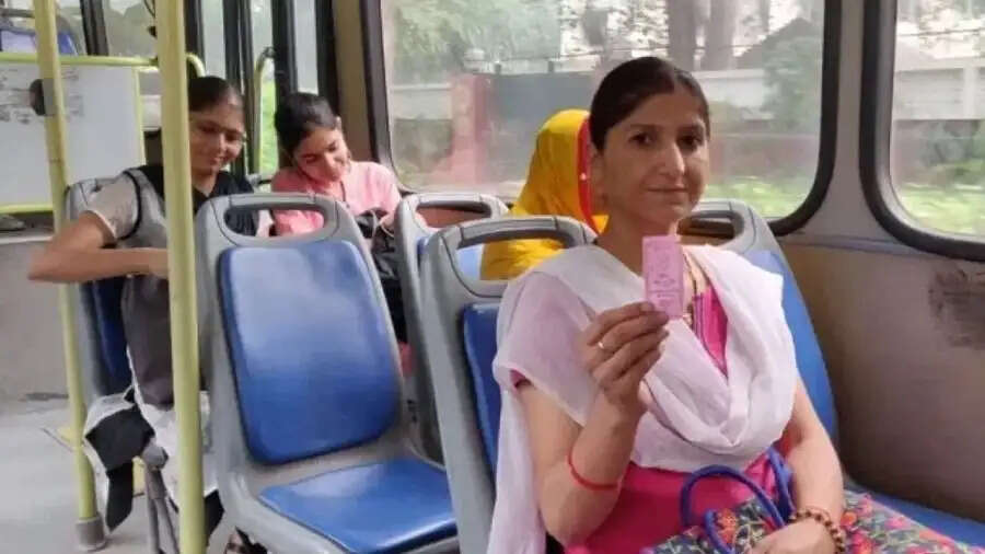Free Bus Travel For Women-&nbsp;मुफ्त में दिल्ली की बसों में यात्रा करने वाली महिलाओं को देना पड़ सकता हैं जुर्माना, जानिए पूरी डिटेल्स