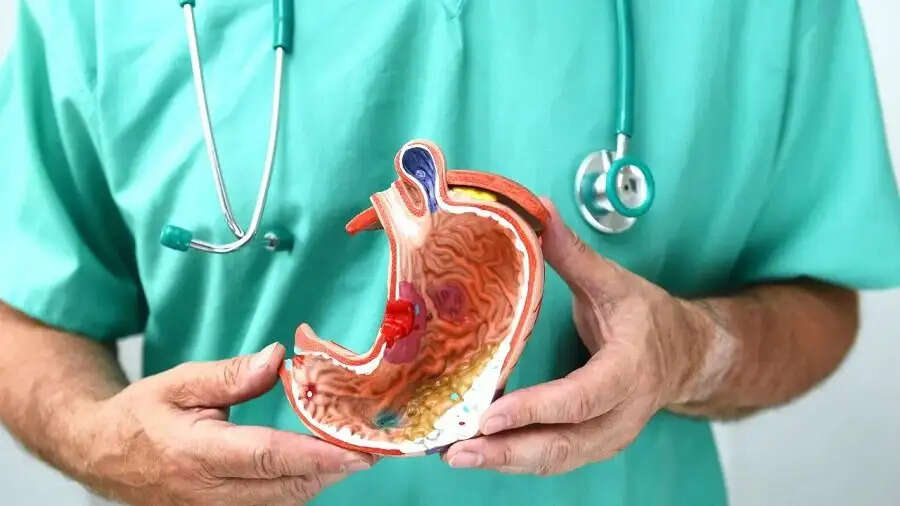 Health Tips-&nbsp;पेट में कैंसर होने पर दिखाई देते हैं ये लक्षण, जानिए पूरी डिटेल्स