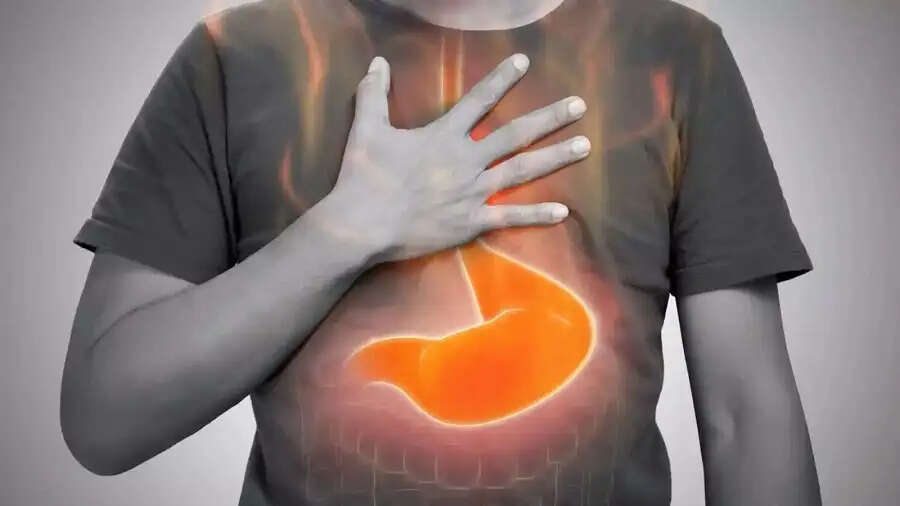 Health Tips-  क्या पेट की जलन से अक्सर रहते हैं परेशान, तो अपनाए ये घरेलू उपाय