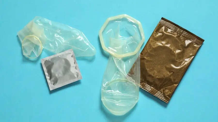 Condom Tips- क्या आपको पता हैं कंडोम कितने दिन में एक्सपायर हो जाता हैं, चलिए जानते हैं