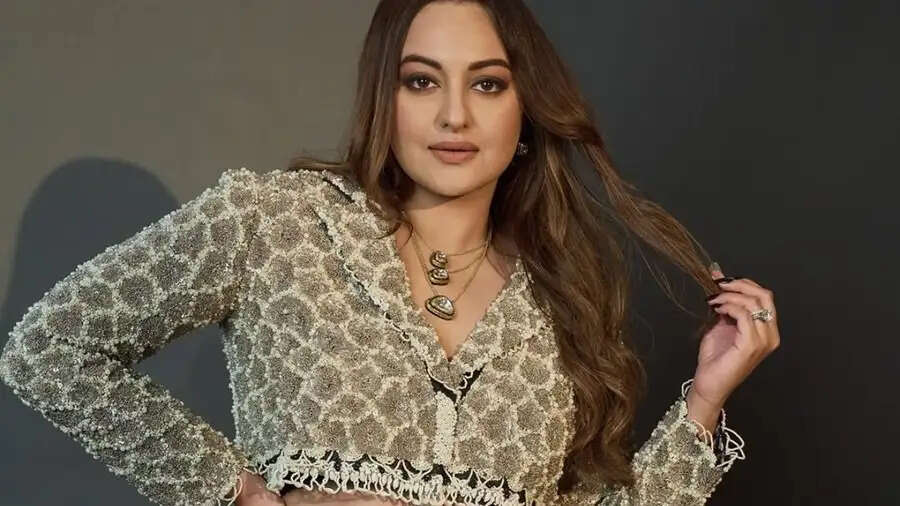 Indo-Pak Sindoor Operation- बॉलीवुड अभिनेत्री सोनाक्षी सिन्हा ने मीडिया चैनल्स को लताड़ा, जानिए वजह