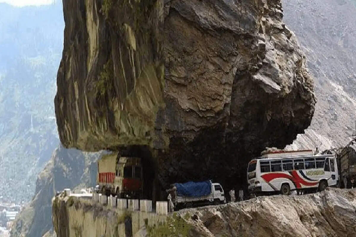 Travel Tips- &nbsp;भारत की वो खतरनाक सड़के, जहां सफर करने से हो सकती हैं उल्टी, जानिए इनके बारे में