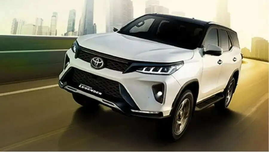 Automobile Tips-&nbsp;Toyota&nbsp;की सबसे सस्ती फॉर्च्यूनर कितने की आती हैं, आइए जानें