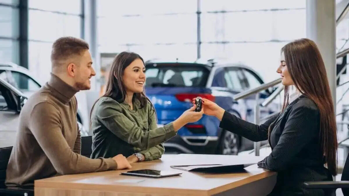 Car Buying Tips- क्या आप नई कार खरीदने जा रहे हैं, तो इन बातों का रखे ध्यान
