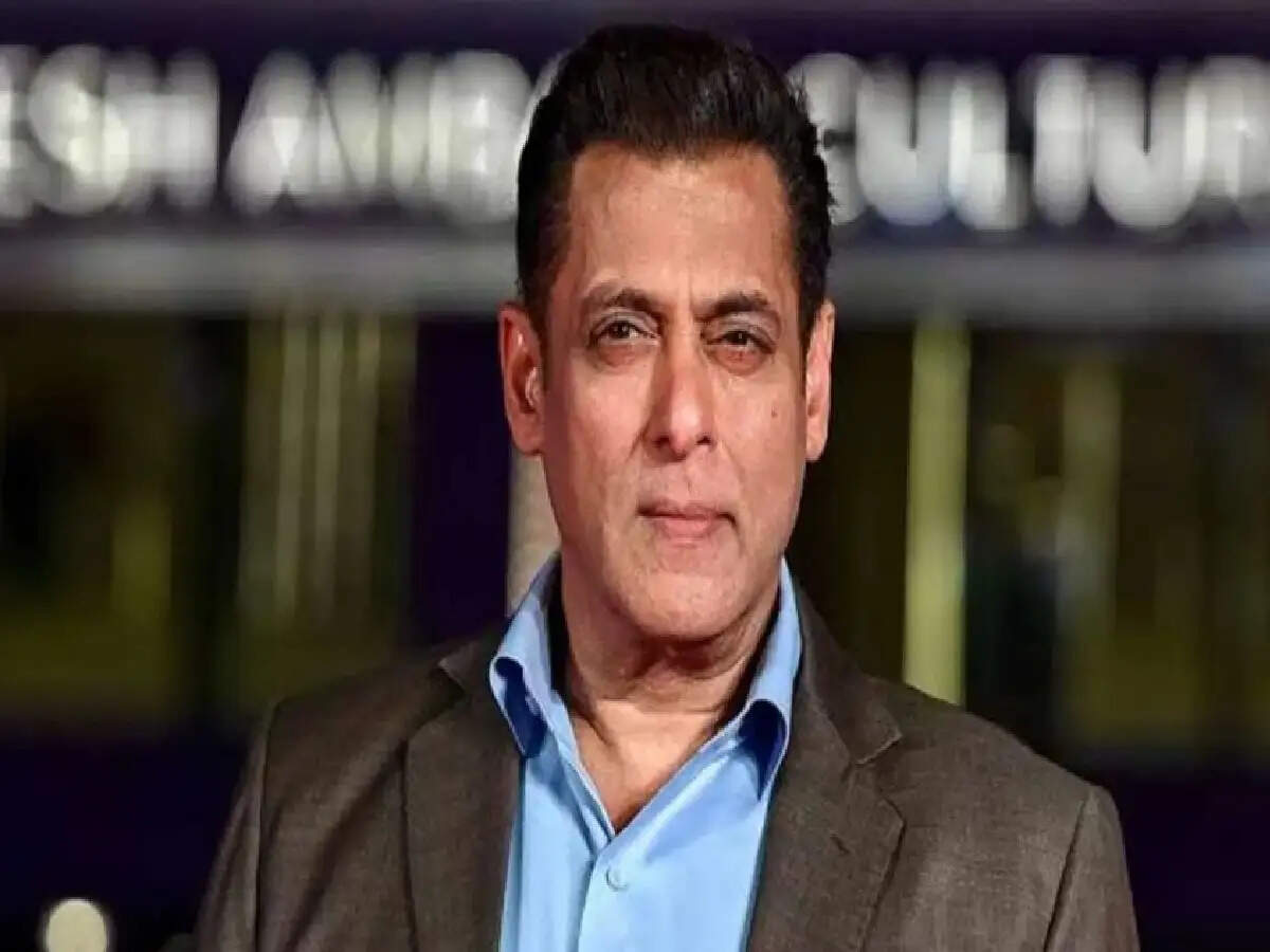Salman Khan: अकेलेपन वाली पोस्ट देखकर घबराईं सलमान की मां, पूछा बेटे का हाल; अब भाईजान ने भी दी सफाई