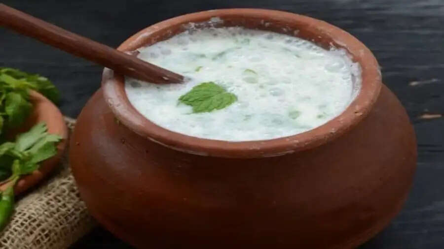 Health Tips- गर्मियों में छाछ पीने से मिलते हैं ये फायदे, जानिए कैसे करना हैं सेवन