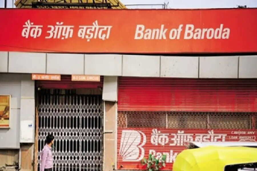 Bank of Baroda Professional Recruitment 2025: 518 पदों पर आवेदन करने का आज है आखिरी दिन, तुरंत कर लें आवेदन