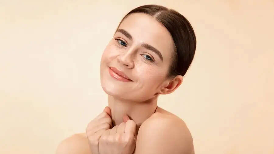 Skin Care Tips- बेदाग और ग्लोइंग स्किन पाने के लिए अपनाएं ये आयुर्वेदिक तरीके, जानिए इनके बारे में