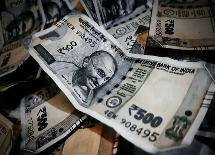 8th Pay Commission: विपक्षी सांसदों ने सरकार से पूछा 186% वेतन वृद्धि से जुड़ा सवाल! तो मिला ये जवाब