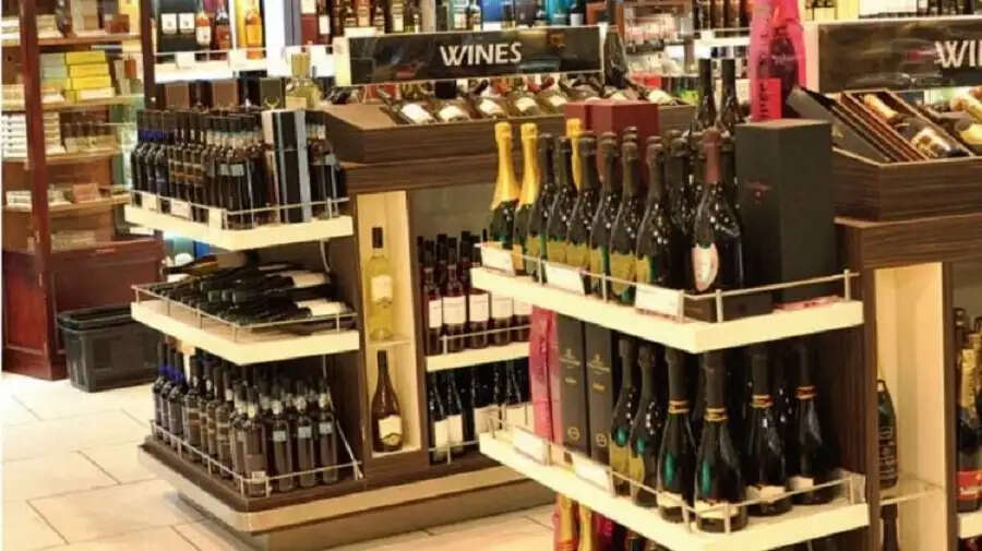 Airport Liquor Rates-&nbsp;क्या आपको पता हैं एयरपोर्ट पर सस्ती शराब क्यों मिलती हैं, आइए जानें