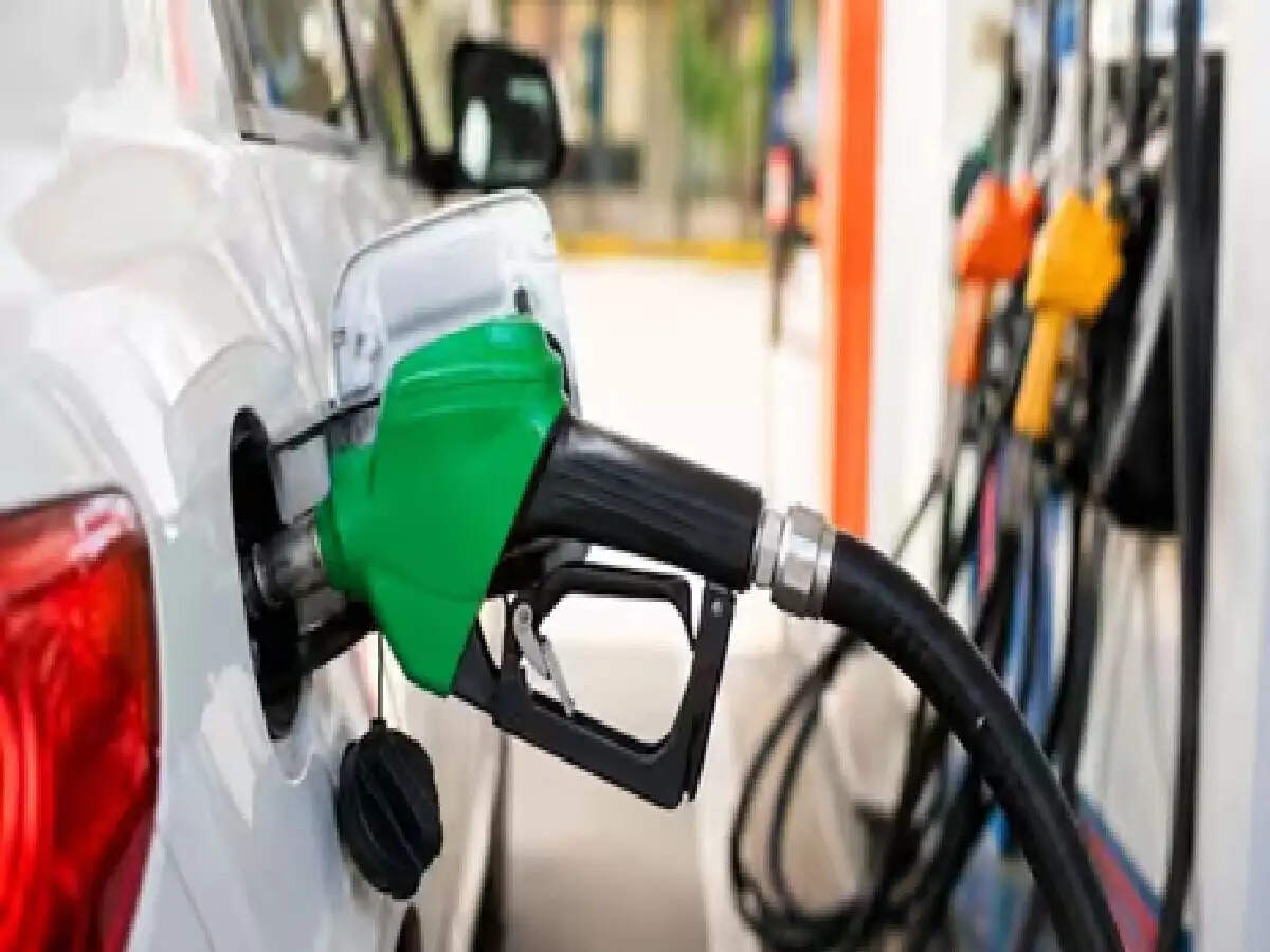 Today Petrol, Diesel Prices June 13: भरवाने जा रहे हैं पेट्रोल तो जानें क्या है आपके शहर में भाव