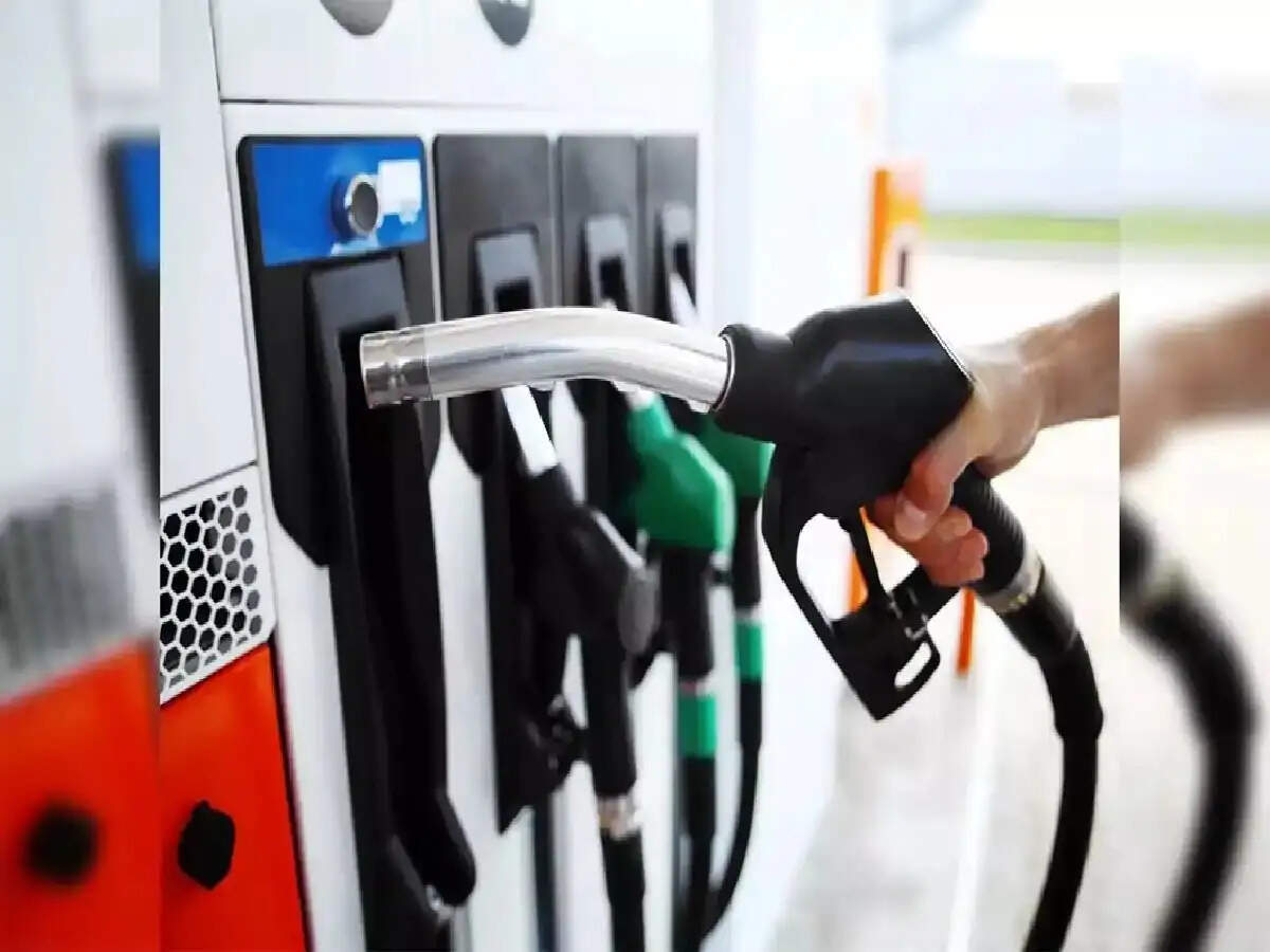 Petrol, Diesel prices today: 11 जून को कितनी हो गई पेट्रोल डीजल की कीमतें, भरवाने से पहले चेक कर लें अपने शहर का भाव