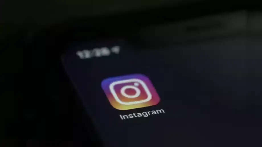 Instagram Story में एक साथ कई फोटो कैसे जोड़ें: आसान स्टेप-बाय-स्टेप गाइड