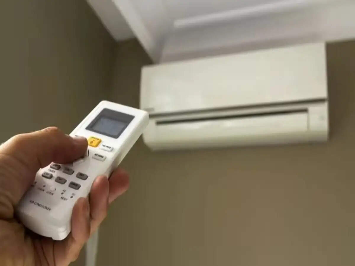 AC Tips- क्या उमस की वजह से कमरा चिपचिपा हो गया हैं, इस मोड़ में चलाए&nbsp;AC