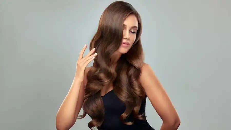Hair Care Tips- बालों को बनाना चाहते है सिल्की, तो इन चीजों का करें इस्तेमाल