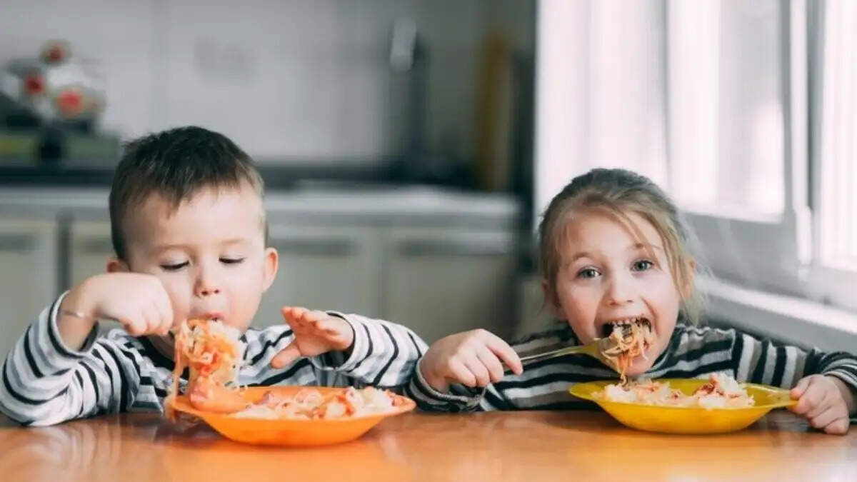 Child Care Tips- &nbsp;बच्चे को भूलकर भी ना खिलाएं पैक्ड चिप्स, बच्चें को हो सकती हैं ये स्वास्थ्य परेशानिया