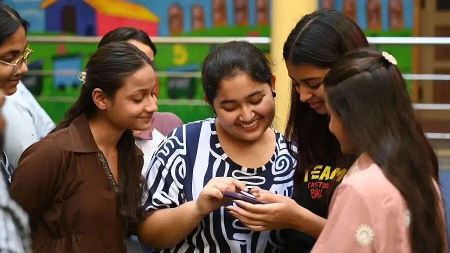 Result 2025-  राजस्थान 10वीं और 12वीं बोर्ड परीक्षा का परिणाम इस होगा जारी, ऐसे करें चेक