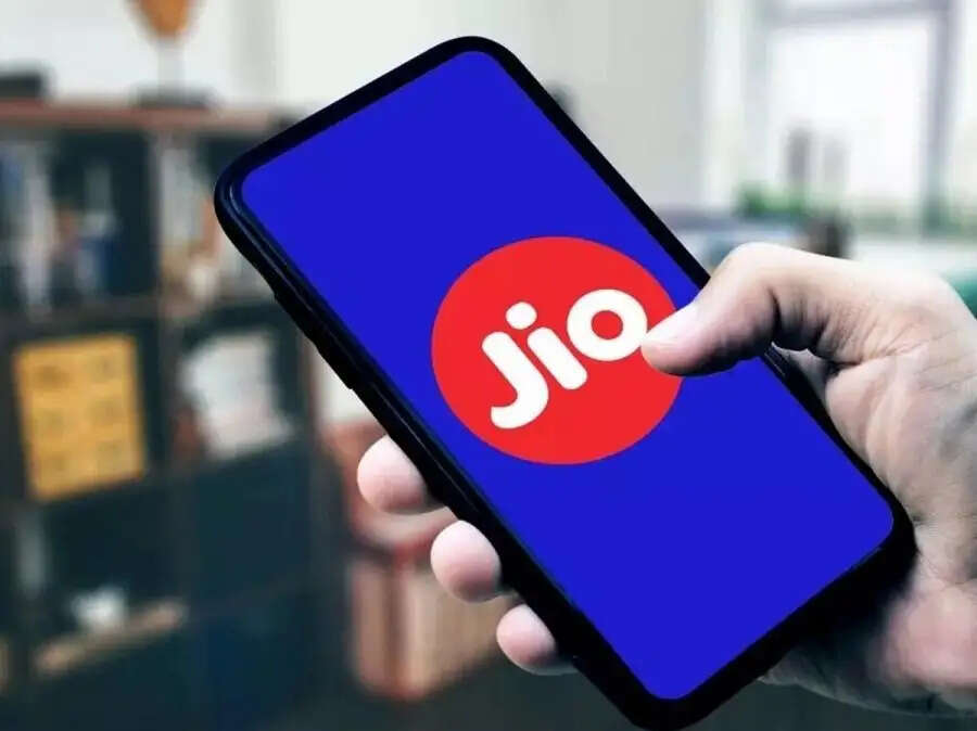 Jio Recharge Plan-&nbsp;3000 रूपए से भी कम में जियो दे रहा सस्ता फोन, जानिए पूरी डिटेल्स