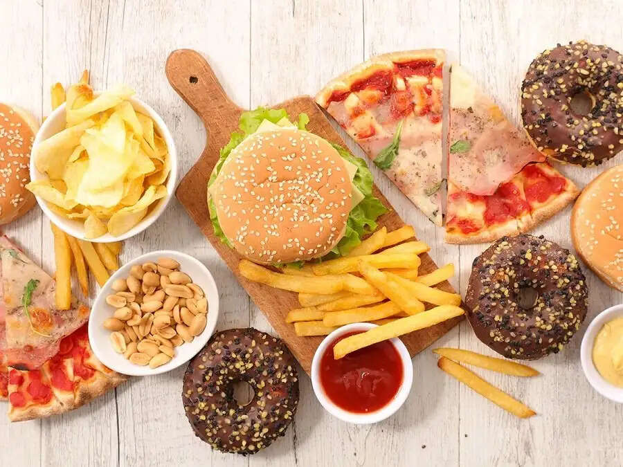 Health Tips-&nbsp;जंक फूड का सेवन स्वास्थ्य को पहुंचाते हैं ये नुकसान, जानिए पूरी डिटेल्स