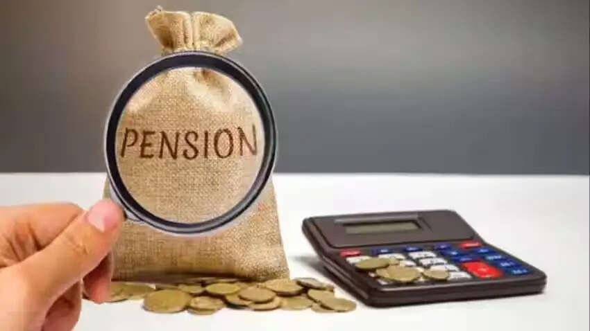 Private Jobs- &nbsp;अब प्राइवेट नौकरी वालों को भी मिलेगी पेंशन, जानिए सरकार के नए नियम के बारे में