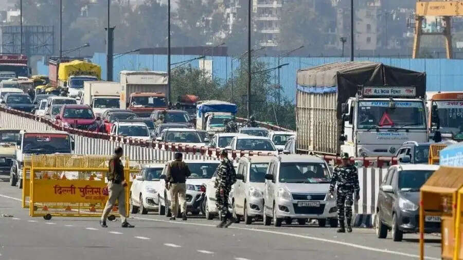 Automobile Tips- दिल्ली में अब से इन गाड़िंयों की नहीं होगी एंट्री, जानिए पूरी डिटेल्स