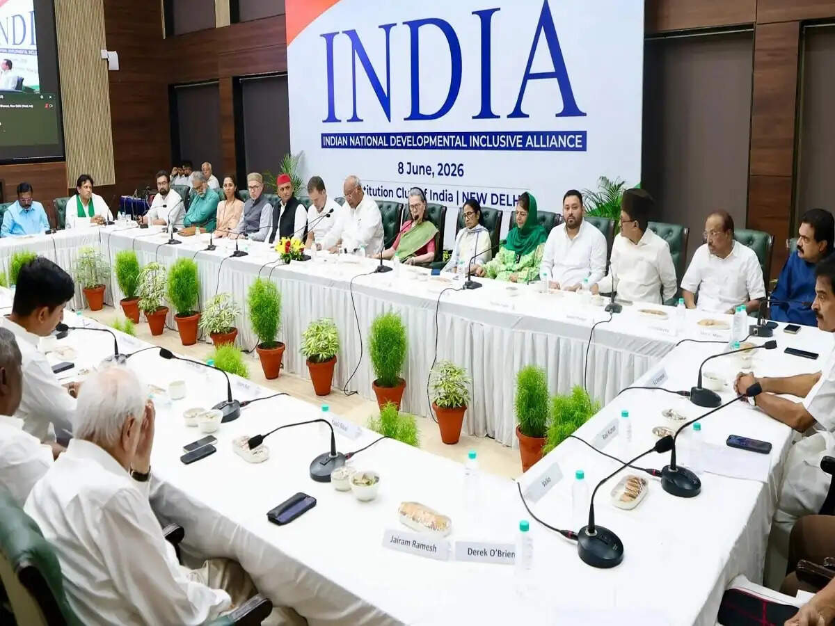 Politics News-&nbsp;AAP नहीं बनी इंडिया गठबंधन का हिस्सा, दिल्ली में हुई बैठक में क्या-क्या हुआ