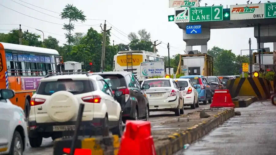 Toll Tax Update- 10&nbsp;अप्रैल से&nbsp;टोल बूथों पर बदलने जा रहा पेमेंट सिस्टम, जानिए सरकार का नया फैसला