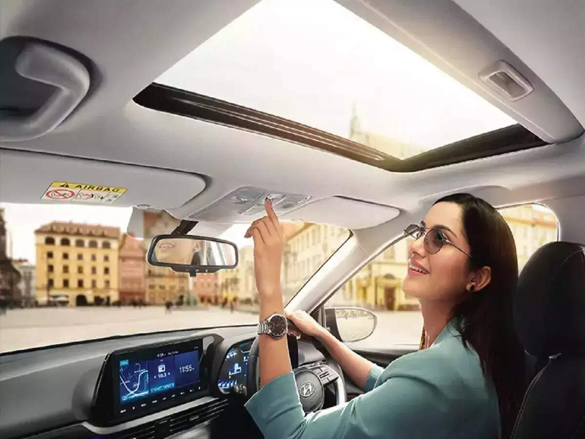 Car Tips-  10 लाख में आती हैं सनरूफ वाली ये कारें, जानिए इनके बारें में
